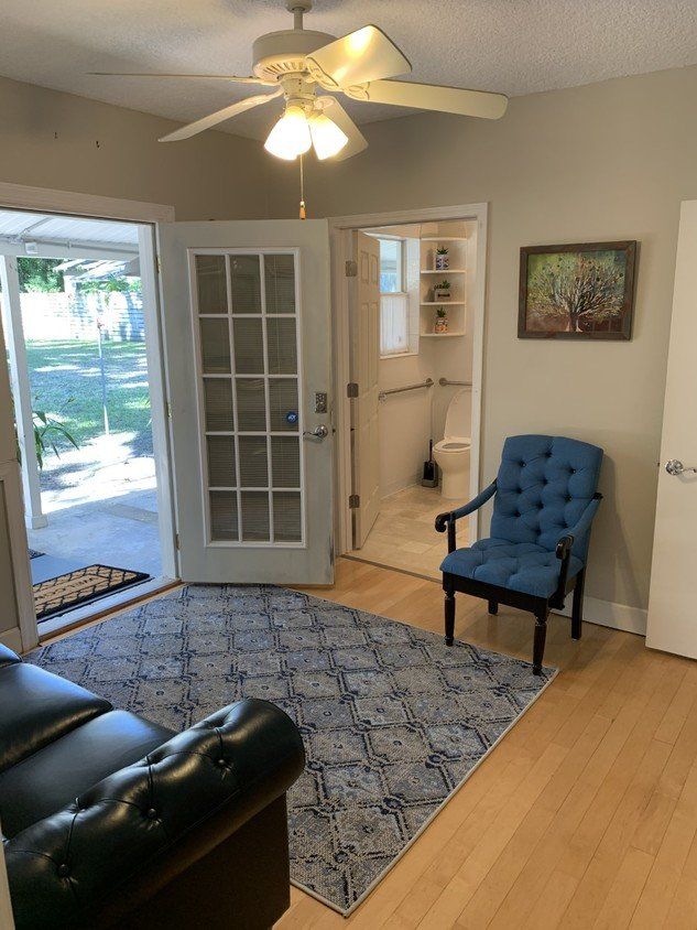 Professional Office Space For Lease in Orange Park: 401 Rusmor St, Orange Park, FL 32073